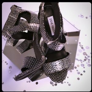 Steve Madden Stilettos EUC 👠